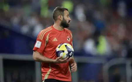 علاء عزت: أزمة عمر كمال نتيجة مداعبة تحولت لمشادة خفيفة