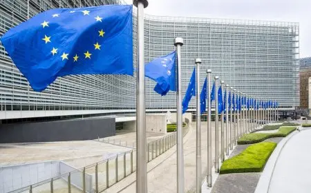 المفوضية الأوروبية تعتمد مليار يورو قرضا لمصر لدعم الاقتصاد