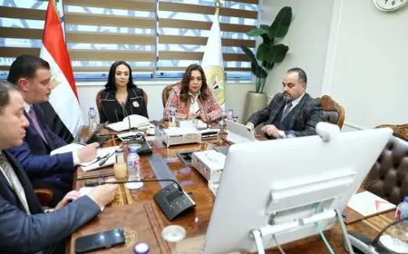 وزيرتا التنمية المحلية والتضامن تبحثان مع الجمعيات الأهلية رفع كفاءة منازل الفئات الأولي بالرعاية بقرى “حياة كريمة”