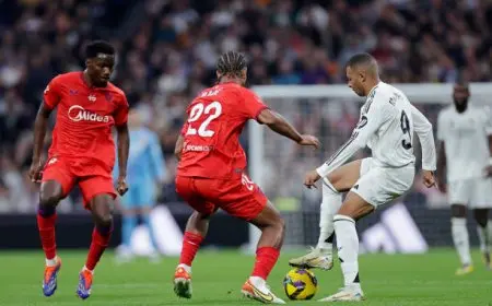 ريال مدريد يضرب إشبيلية برباعية ويعزز تواجده في وصافة الليجا