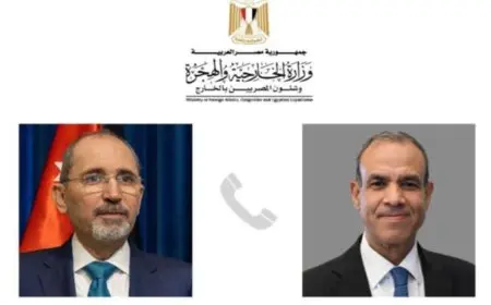 وزير الخارجية يبحث مع نظيره الأردني تعزيز التنسيق بين الأطراف الفاعلة إقليميا ودوليا لدعم سوريا