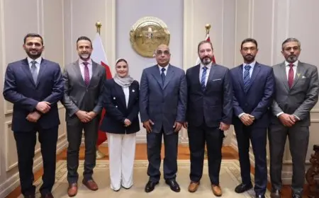 وزير العدل يستقبل الأمين العام للتظلمات ورئيس مفوضية حقوق السجناء والمحتجزين في البحرين