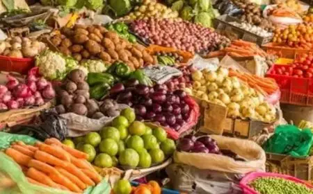 انخفاض البصل والطماطم.. أسعار الخضراوات والفاكهة في سوق العبور اليوم الخميس