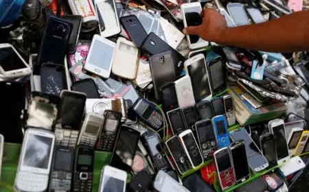 هل تفرض ضرائب جديدة على الهواتف المستوردة.. المالية تحسم الجدل