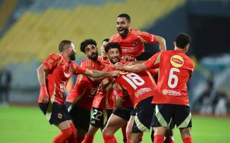 الأهلي يهزم المصري ويشعل صراعاً خماسياً في قمة الدوري المصري