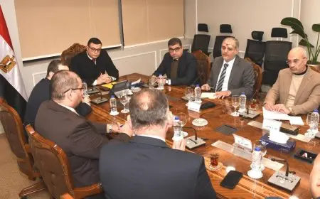 وزير الاسكان يتابع معدلات تسويق ومبيعات عدد من المشروعات