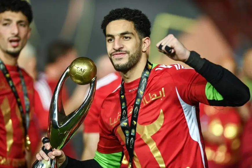 مصطفى شوبير خارج قائمة الأهلي المتجهة إلى جنوب إفريقيا