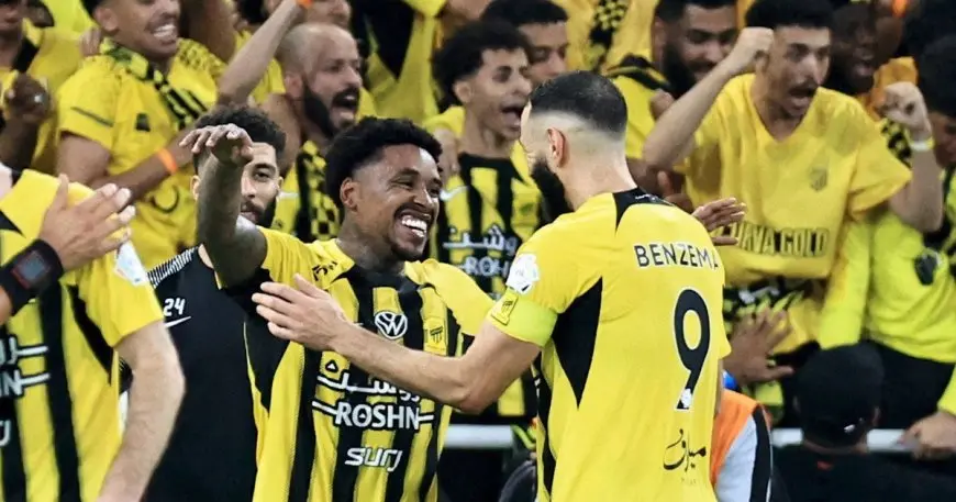 بيرغوين يتفوّق على رونالدو وبنزيما في كلاسيكو الاتحاد والنصر