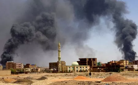 القتال في دارفور السودان.. قصف جوي يوقع عشرات القتلى والمصابين في نيالا والفاشر