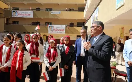 محافظ الجيزة يكرم 15 طالبة من حفظة القرآن الكريم