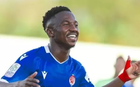 الوداد يكتسح المحمدية بخماسية ويرتقي لوصافة الدوري المغربي