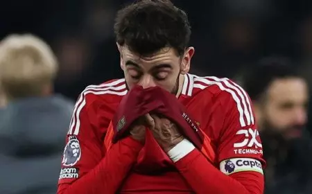 بعد خسارة جديدة.. رقم كارثي يهدد هبوط مانشستر يونايتد