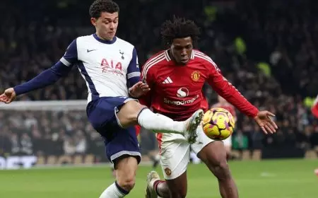 توتنهام يواصل انتفاضته ومانشستر يونايتد يودع المنطقة الدافئة