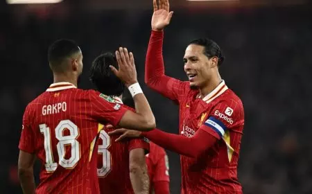 ليفربول يفقد خدمات نجمه الهولندي أمام أستون فيلا