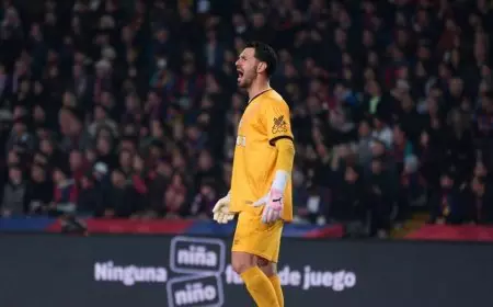 حارس رايو فايكانو يتجنّب انتقاد التحكيم أمام برشلونة “بدافع الاحترام”