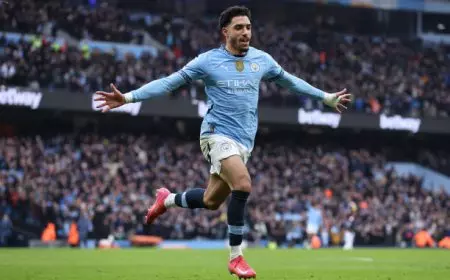 هل يشارك عمر مرموش في مباراة مانشستر سيتي ضد ريال مدريد اليوم؟