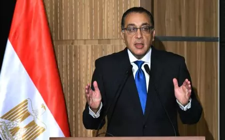 رئيس الوزراء يحدد موعد تطبيق زيادة المرتبات ومعاش تكافل وكرامة