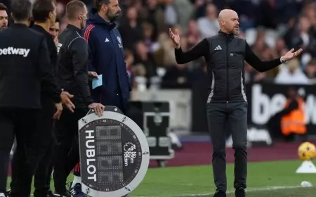 مانشستر يونايتد يُعلن خسائره المالية من إقالة جهاز تن هاغ