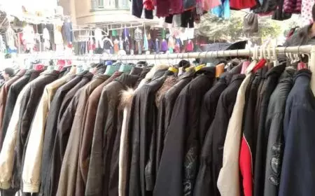 مفاجأة حول مصدر الملابس المستعملة بمصر.. تدخل عن طريق الجمعيات الخيرية