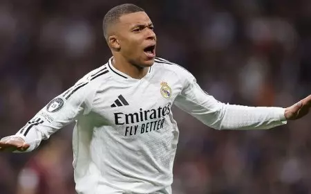 لماذا سافر كيليان مبابي فجأة إلى فرنسا بعد “هاتريك” سيتي؟