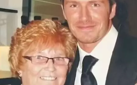 مانشستر يونايتد يثير الغضب بتصرف غريب ضد موظفته المحبوبة