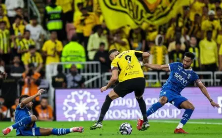 اتحاد جدة يكتسح الهلال برباعية مثيرة في كلاسيكو السعودية