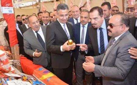 وزير التموين يفتتح معرض “أهلاً رمضان” بالعاشر من رمضان