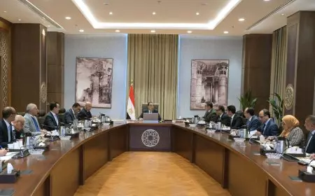 رئيس الوزراء يُتابع مستجدات مدينة “رأس الحكمة”.. والتعويضات 6 مليارات جنيه