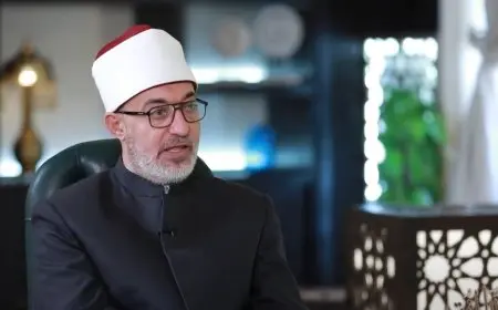 المفتي: الزكاة فرضت على الغني والفقير لجبر الخواطر