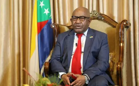 رئيس جزر القمر: نرحب بالخطة المصرية لإعمار غزة ونرفض تهجير الفلسطينيين