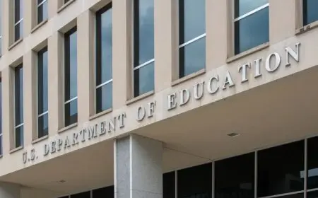وزارة التعليم الأمريكية تعلن عن تسريح نصف موظفيها استعدادًا للإغلاق الكامل