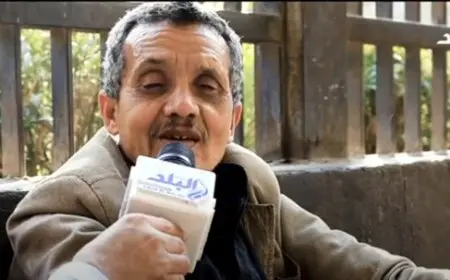 عم محمود.. 43 عامًا في تلميع الأحذية ولا يزال متمسكا برزقه الحلال