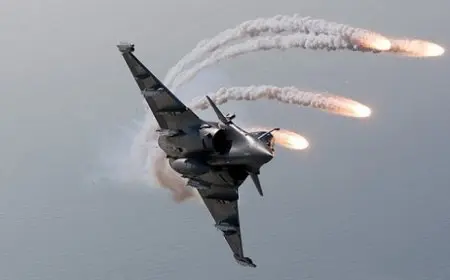 ماذا يحدث في اليمن؟.. تفاصيل الضربات الأمريكية وأول رد من إيران