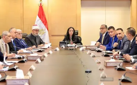 وزيرة التضامن تترأس اجتماع مجلس إدارة بنك ناصر الاجتماعي