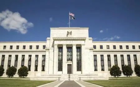 بعد تثبيت الفائدة.. مواعيد اجتماعات الفيدرالي الأمريكي في 2025