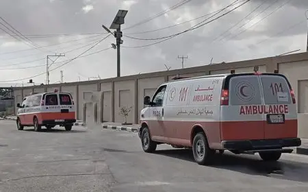 إصابة عدد من مسعفي الهلال الأحمر الفلسطيني برصاص الاحتلال في رفح