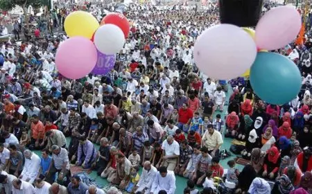 الحكومة: مد إجازة عيد الفطر إلى الأربعاء في حالة تعذر الرؤية يوم السبت