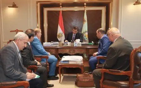 وزير الزراعة يبحث مع رئيس شركة ميفاك زيادة الإنتاجية من اللقاحات البيطرية