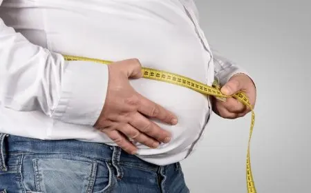 حسام موافي يحذر من السمنة المفرطة: تستهلك الأنسولين وتسبب كارثة صحية