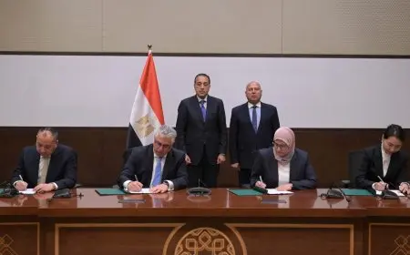 8 آلاف فرصة عمل.. رئيس الوزراء يشهد توقيع عقد إنشاء مجمع شين فينج باستثمارات 1.65 مليار دولار