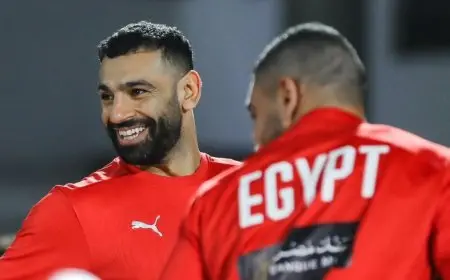 مايكل أوين: صلاح يريد البقاء في ليفربول.. ولكن بشرط واحد