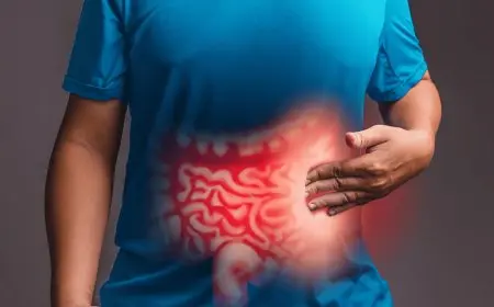 حسام موافي: ألم المعدة قد يكون علامة على مرض في القلب