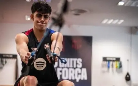 كيف تسير عملية تعافي مارك برنال لاعب برشلونة الواعد؟