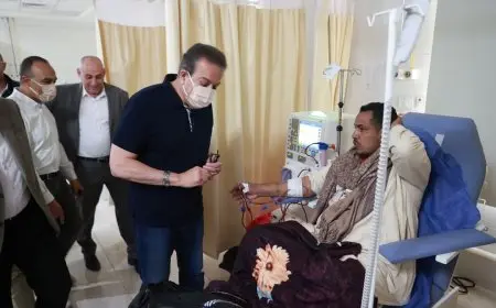 تفاصيل جولة وزير الصحة وحديثه مع المرضى بمستشفيات المنيا
