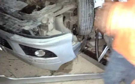 إصابة 4 أشخاص في حادث انقلاب سيارة بمحور ياسر رزق بالمقطم