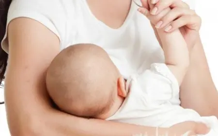 الرضاعة وقت الغضب.. ما تأثيرها على صحة الطفل؟