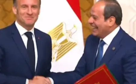 الرئيس السيسي ونظيره الفرنسي يوقعان على إعلان مشترك لترفيع العلاقات