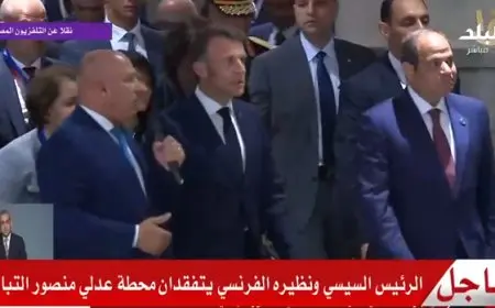 الرئيس السيسي ونظيره الفرنسي يستقلان مترو الأنفاق