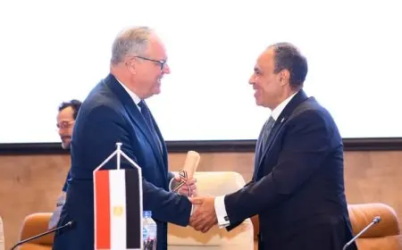 وزير الخارجية يُسلم رئاسة “عملية الخرطوم” لفرنسا ويؤكد التزام مصر بمواصلة الدعم والتنسيق