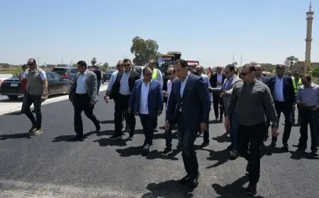 رئيس الوزراء يزور مشروع ازدواج طريق أسيوط وديروط الزراعي